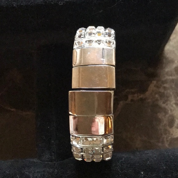 Watch with Sparkle - Picture 4 of 6